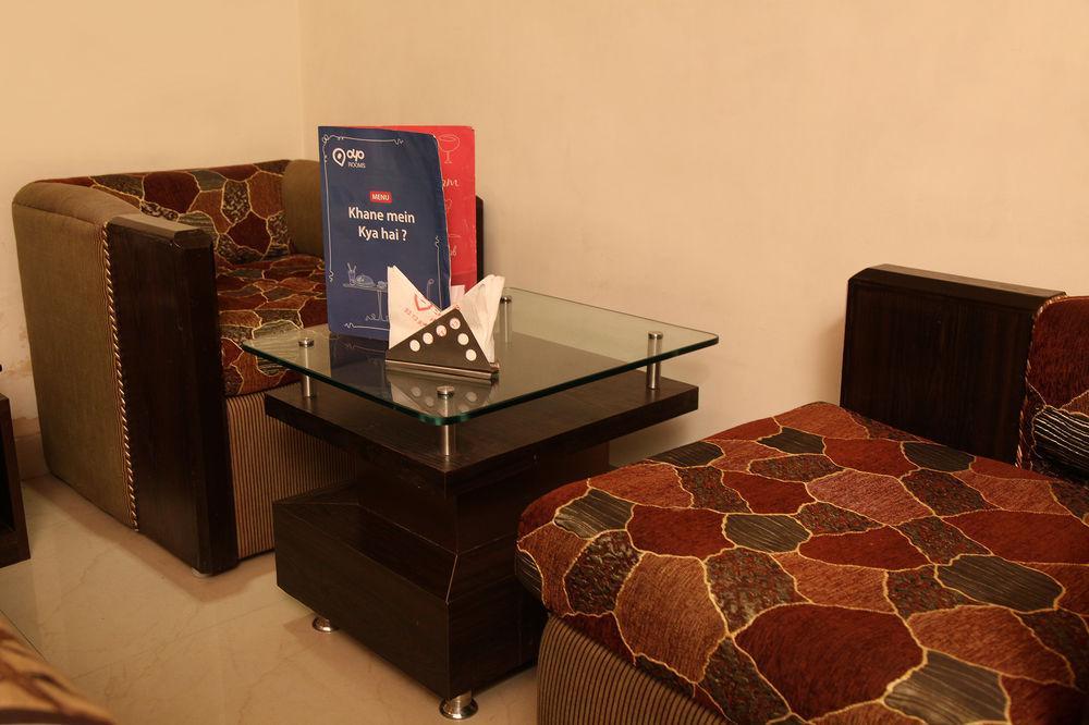 Oyo 905 Galaxy View Hotel Allāhābād Junction المظهر الخارجي الصورة