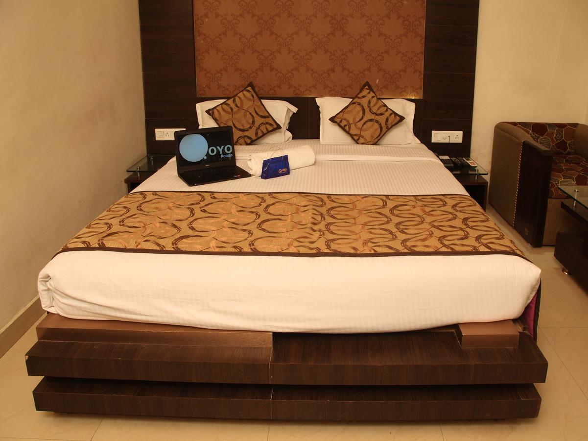 Oyo 905 Galaxy View Hotel Allāhābād Junction المظهر الخارجي الصورة