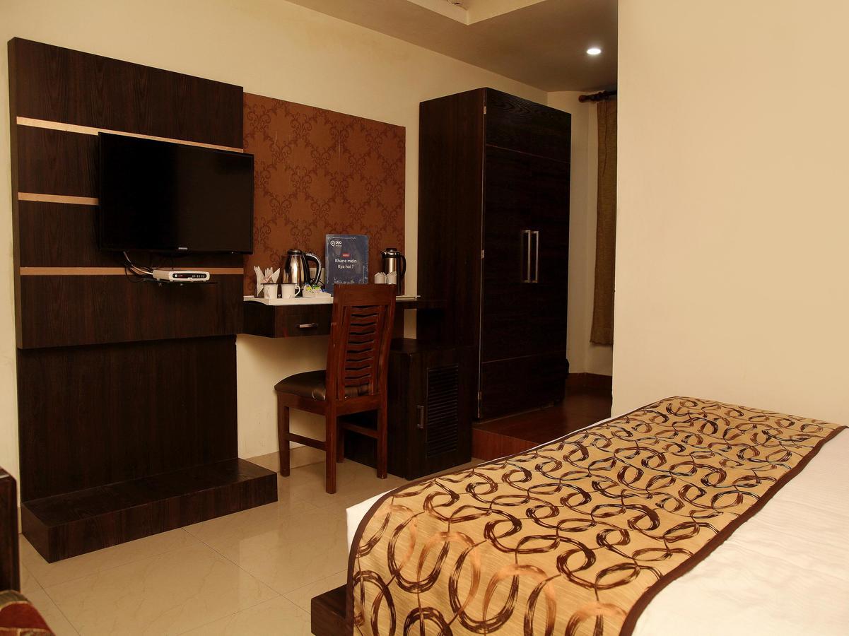 Oyo 905 Galaxy View Hotel Allāhābād Junction المظهر الخارجي الصورة